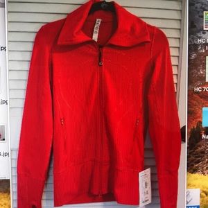 Lululemon in stride jacket NWT size 4/xs